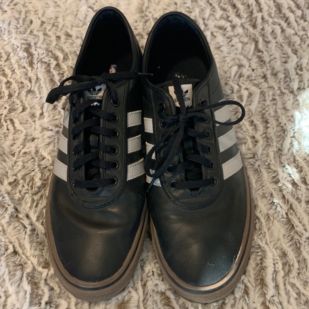 Super cool Brooklyn Nets Adidas shoes. Great condition.